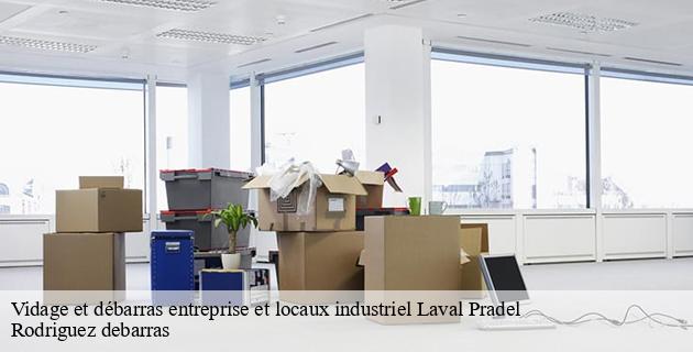 vidage-et-debarras-entreprise-et-locaux-industriel