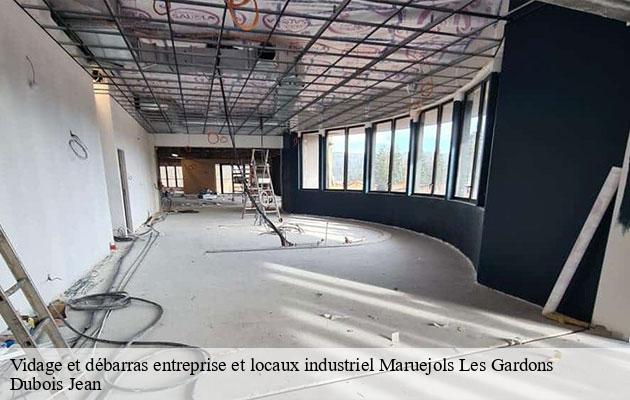 vidage-et-debarras-entreprise-et-locaux-industriel