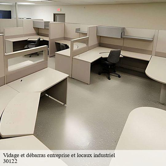 vidage-et-debarras-entreprise-et-locaux-industriel